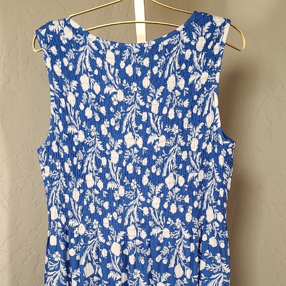 Croft & Barrow Blue and White Floral Smock Sleeveless Dress Large - Picture 7 of 12